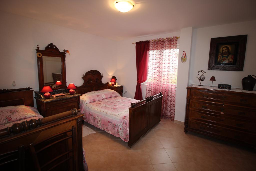 Megi1 Apartment Vrbnik Room photo